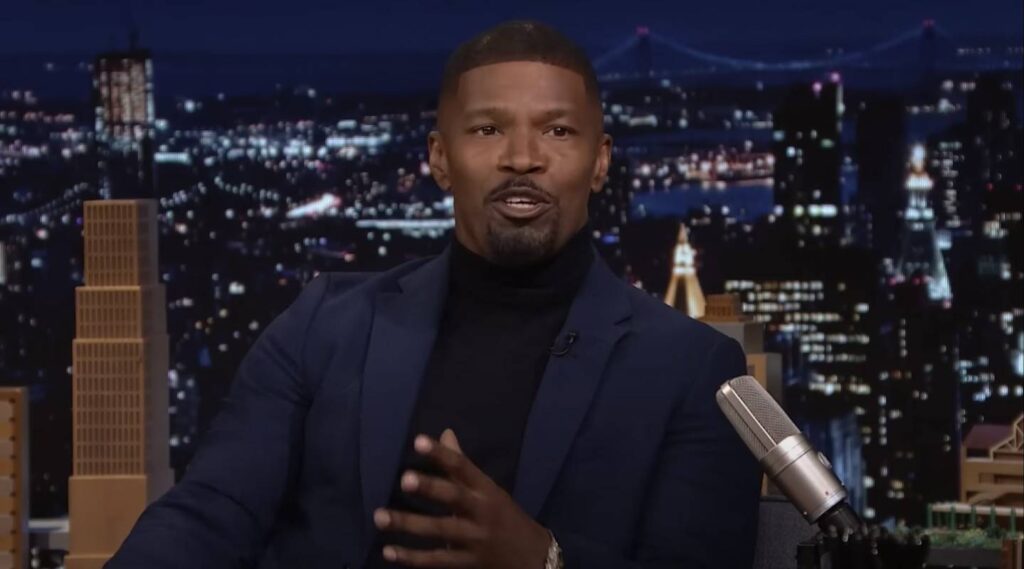 Jamie Foxx esta fora de hospital ha semanas e se recupera em casa diz filha