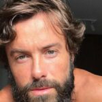 O ator Kayky Brito foi atropelado no Rio de Janeiro e esta em estado grave. 1