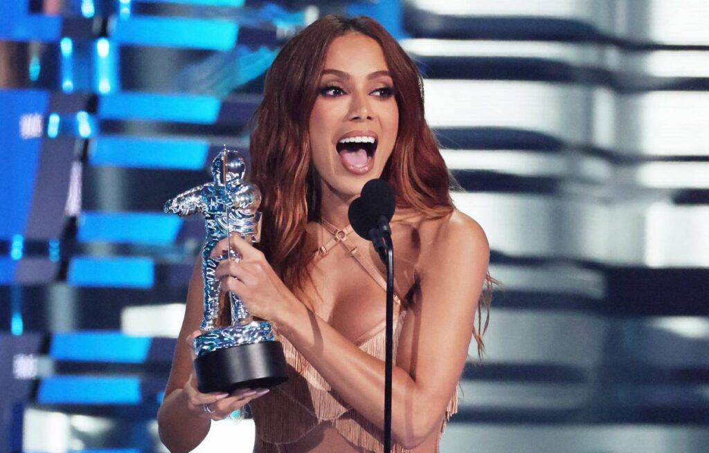 anitta vma 2023