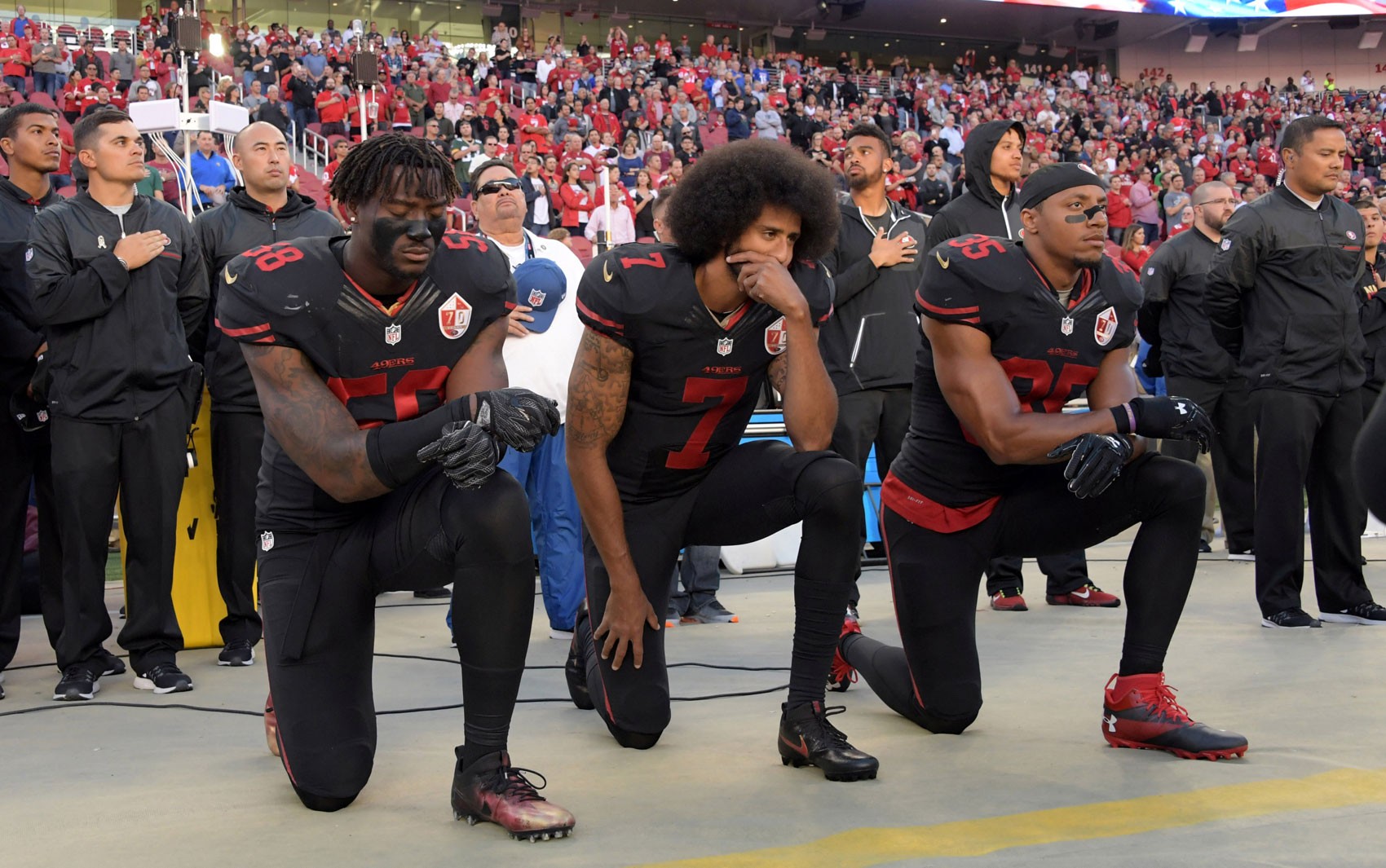 ESPN e Spike Lee encerram produção de série sobre Colin Kaepernick por divergências criativas - Imagem do artigo original