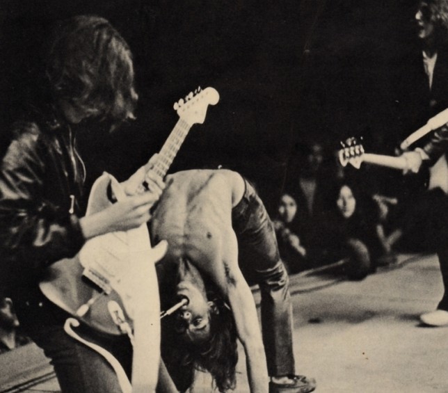 Iggy Pop e suas performances extremas: sangue, drogas e provocações marcam trajetória do ícone punk - Imagem do artigo original