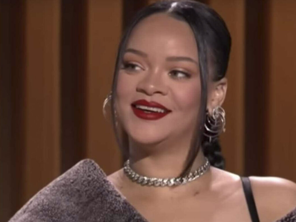 U71nMnge Rihanna