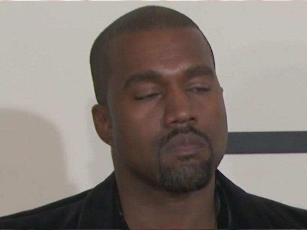 zSlGgO9A Kanye West