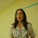 a24 lan a terror dos backrooms com renate reinsve nos cinema 20260606