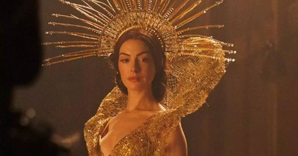 anne hathaway revela que ficou legalmente cega por dez anos 20260605