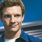 ator irland s conquista f s como novo james bond em videogam 20260605