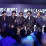 bts arrasa com performance de hooligan no american music awa 20260601