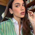 dua lipa usa tarot para tomar decis es e revela segredo vogu 20260620
