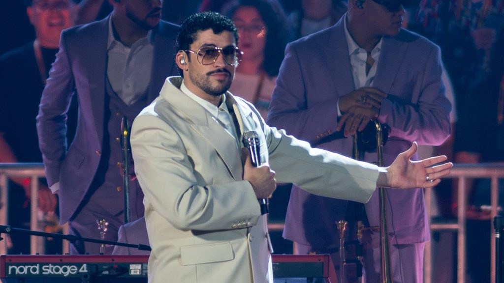primeiro latino bilion rio em turn s bad bunny faz hist ria 20260621