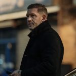tom hardy enfrenta tens es nos bastidores de terra da m fia 20260604