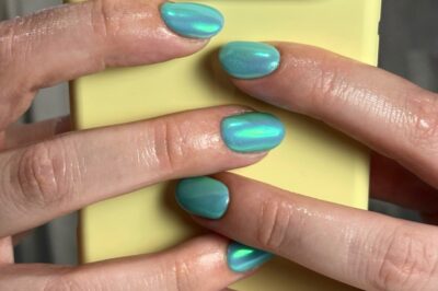 Aposte no Azul-Turquesa: 8 Unhas para Brilhar na Primavera-Verão