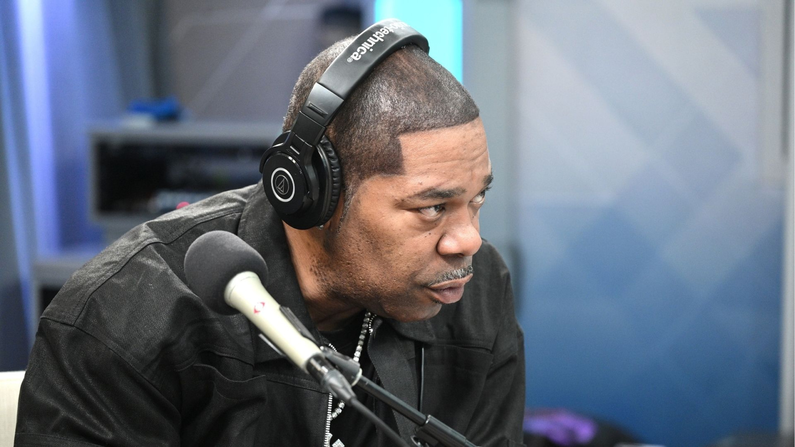 Busta Rhymes lança faixa com vocal póstumo de D'Angelo e beats de J Dilla