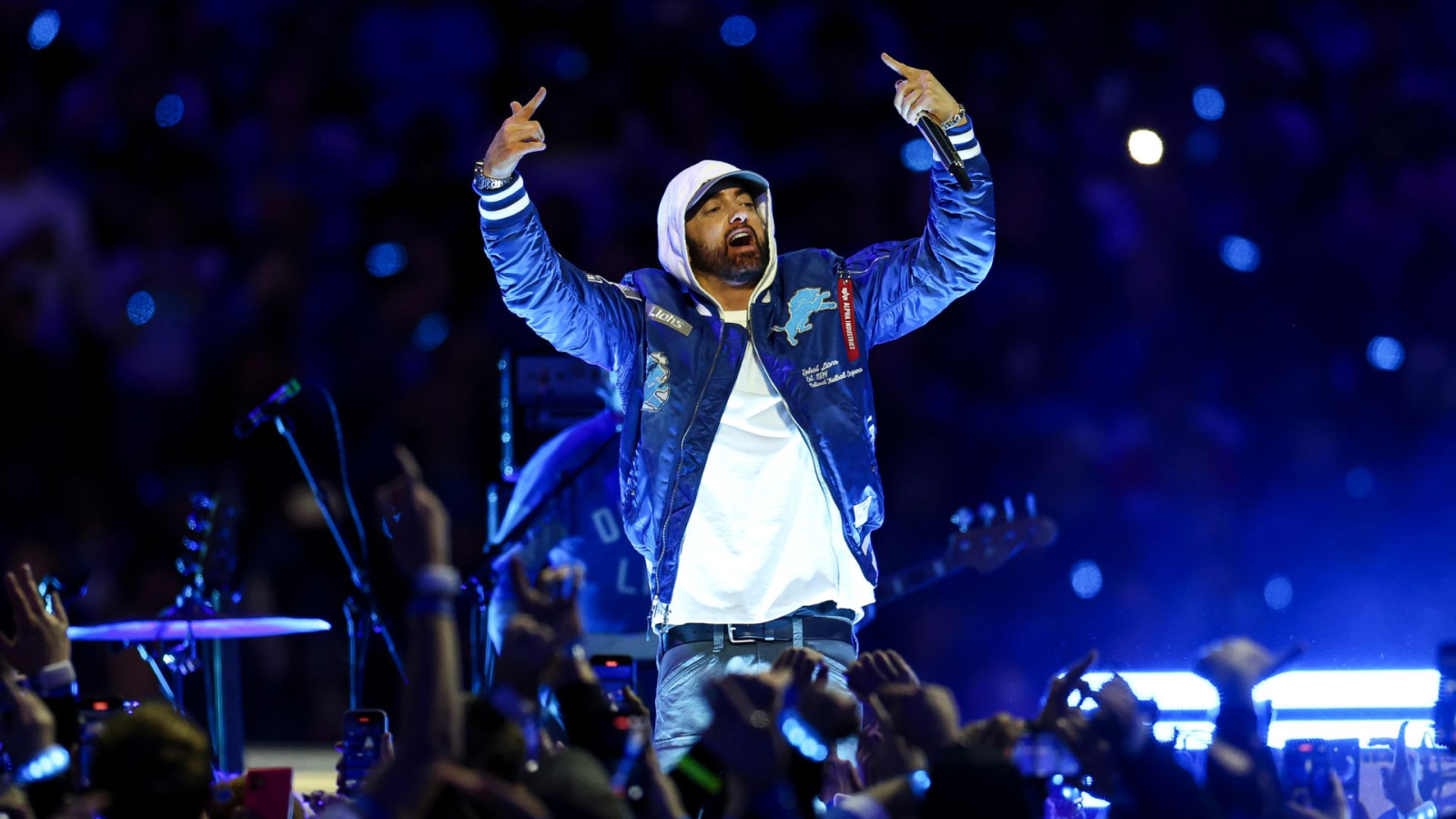 Eminem pagou reabilitação de Kurupt, revela o rapper