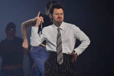 Harry Styles brinca sobre casamento de Taylor Swift no Madison Square Garden