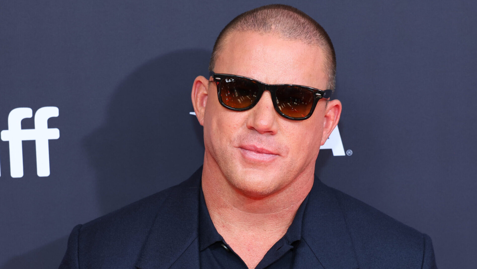Channing Tatum desmente ser dono de conta anônima que atacou Zoë e Harry