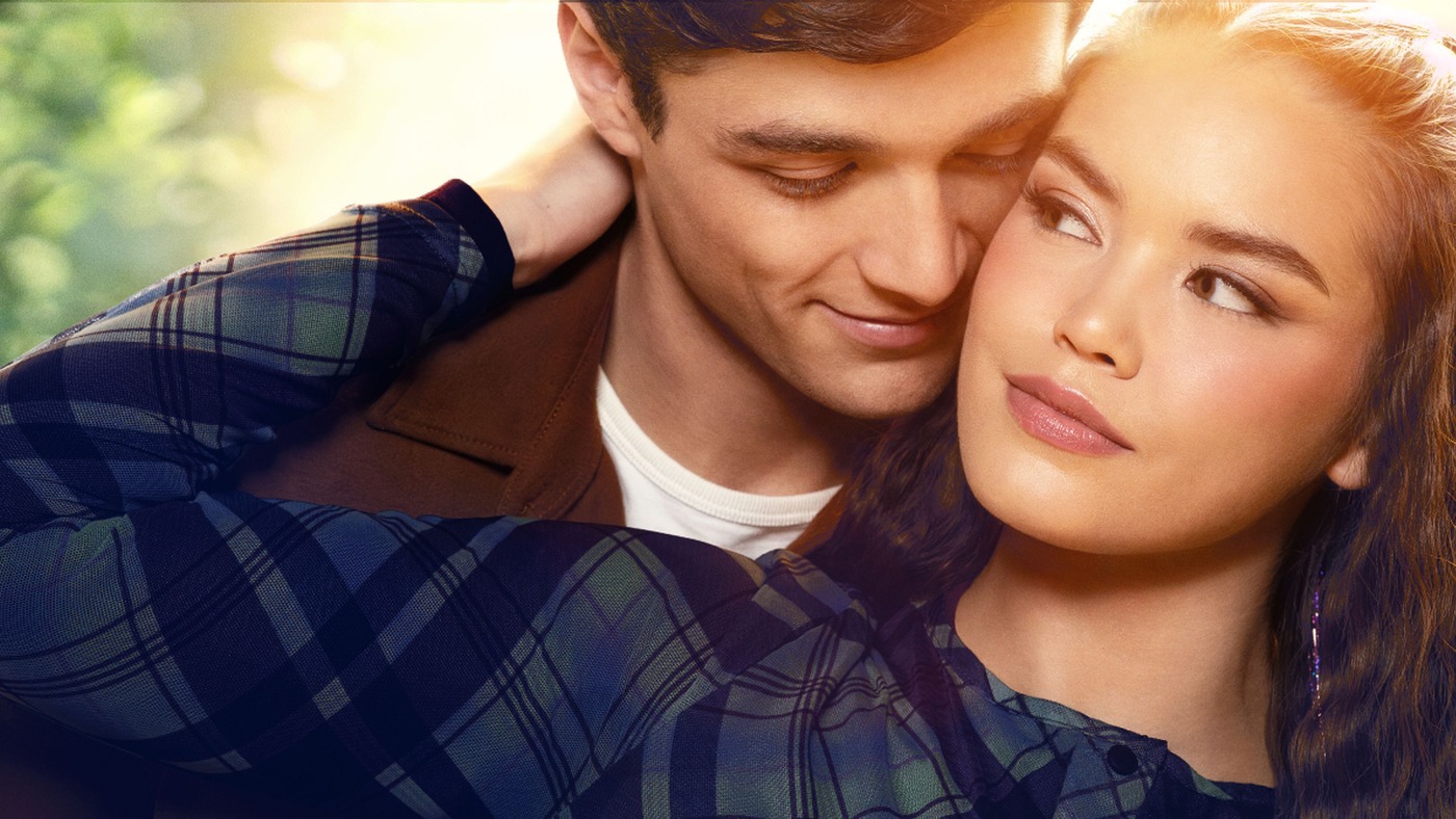 Netflix tropeça ao retratar amadurecimento em 'Beijar é a Parte Fácil'