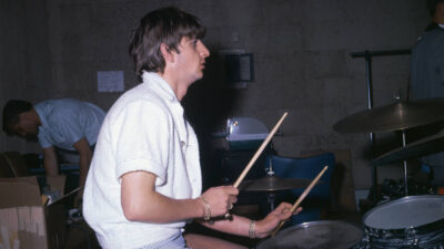 Ringo Starr revela bastidores caóticos da gravação de 'Helter Skelter'